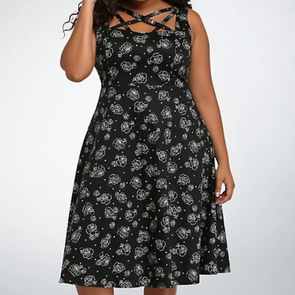 Torrid Black and White Floral Midi Dress